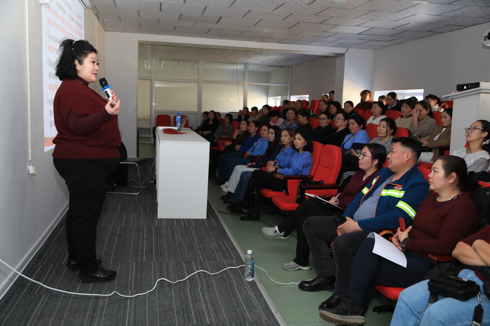 “Сувилгааны үйл ажиллагааг хэрэгжүүлэх нь” сэдэвт сургалт